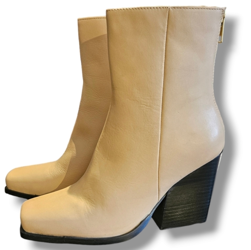 Block heeled ankle boots